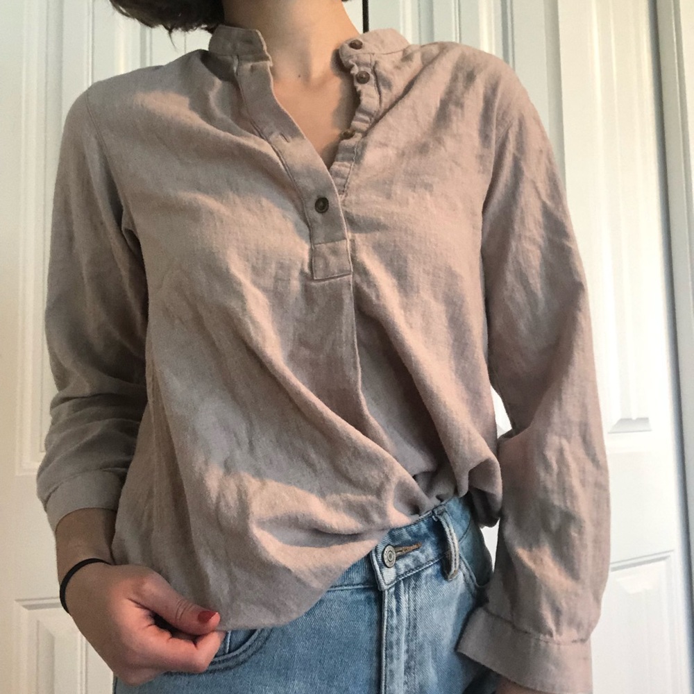 Uniqlo tan smock shirt